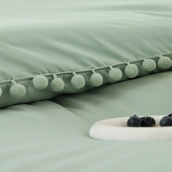 🆕⭐ Boho sage green pom pom comforter set - Picture 4 of 8